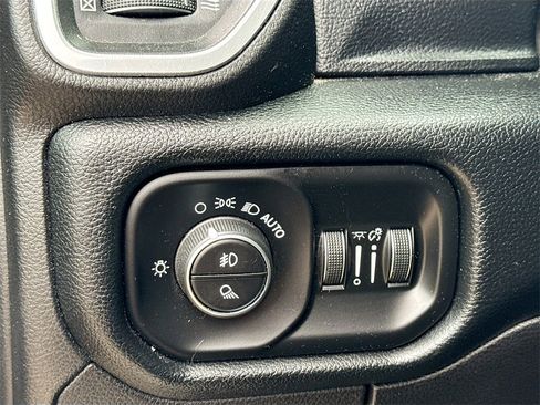 Used 2020 RAM 1500 Laramie image 10