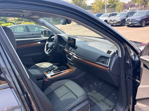 Used 2024 Audi Q5 2.0T Premium Plus w/ Premium Plus Package AWD/4WD image 22