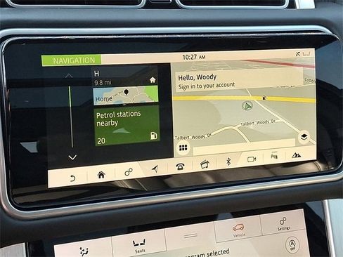 Used 2018 Land Rover Range Rover HSE image 16