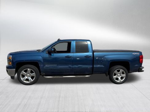 Used 2015 Chevrolet Silverado 1500 LT w/ LT Convenience Package image 4