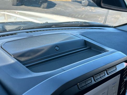 Used 2021 Ford F150 Lariat image 59