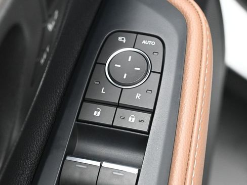 Certified 2024 Toyota Grand Highlander AWD image 12
