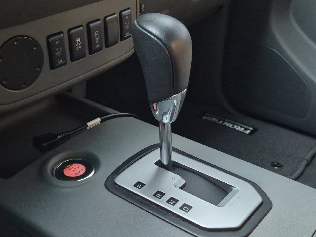 Used 2021 Nissan Frontier SV w/ Midnight Edition Floor Mats RWD image 27