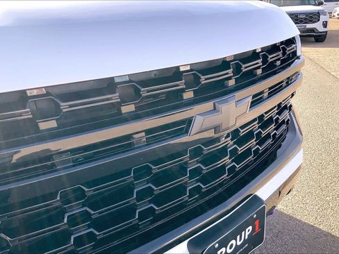 Used 2024 Chevrolet Tahoe Z71 w/ Luxury Package image 36