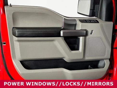 Used 2019 Ford F150 XLT w/ Equipment Group 302A Luxury AWD/4WD image 21