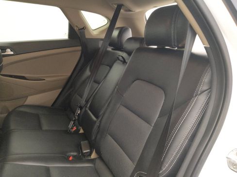 Used 2020 Hyundai Tucson SE FWD image 18