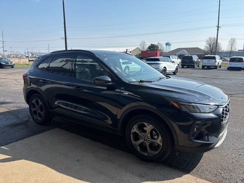 Used 2025 Ford Escape ST-Line Select AWD/4WD image 7