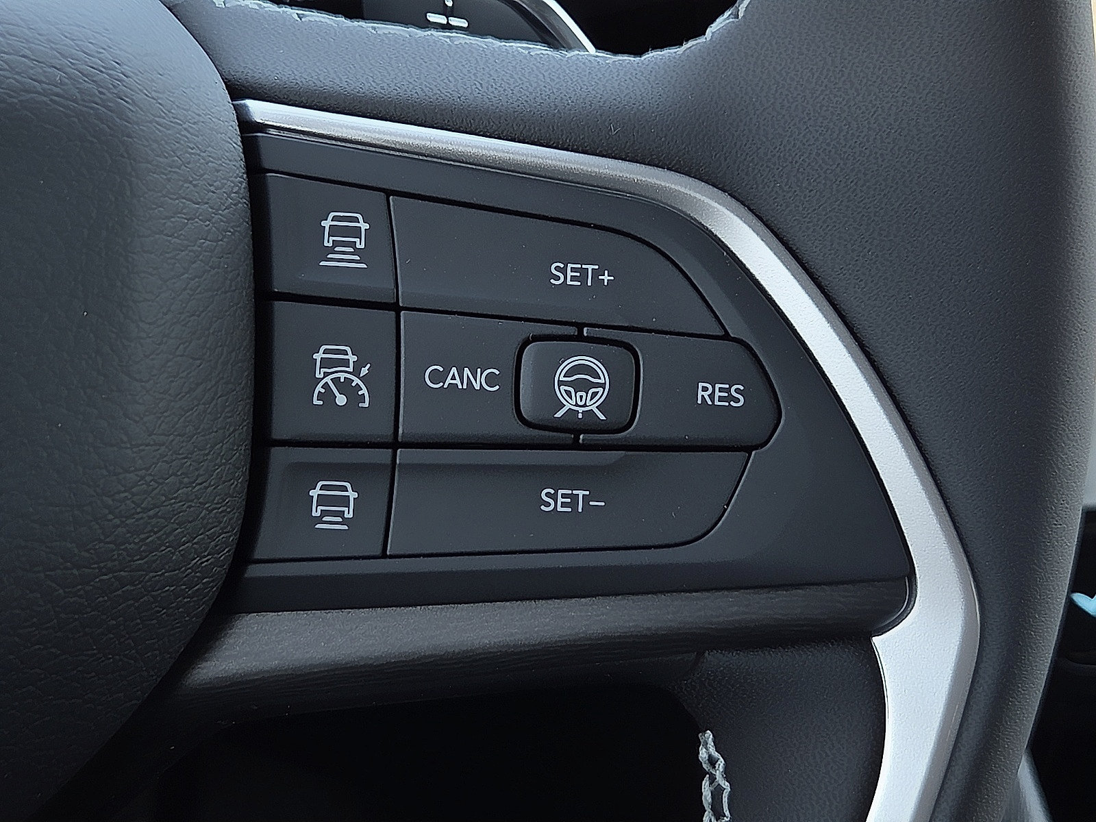New 2027 Jeep Grand Cherokee Limited AWD/4WD image 16