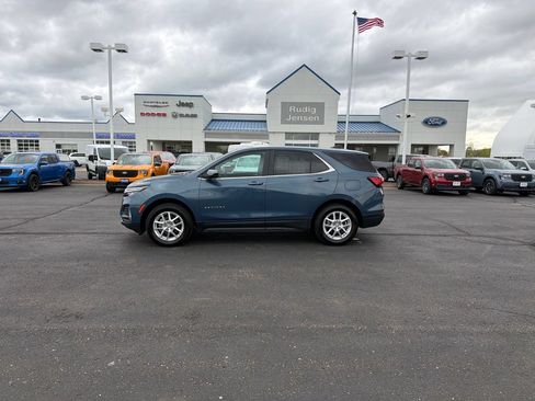 Used 2024 Chevrolet Equinox LT w/ LPO, Floor Liner Package AWD/4WD image 2