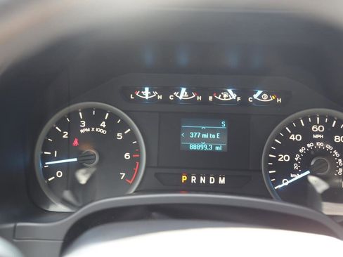 Used 2018 Ford F150 XLT image 9