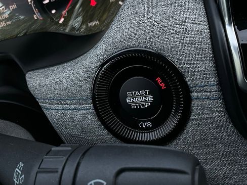 Used 2025 Jeep Compass Latitude image 29