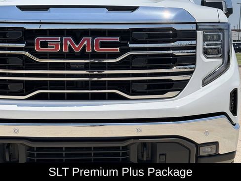 Used 2026 GMC Sierra 1500 SLT w/ SLT Premium Plus Package AWD/4WD image 4
