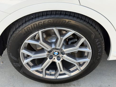 Used 2019 BMW X7 xDrive40i w/ Luxury Seating Package AWD/4WD image 11