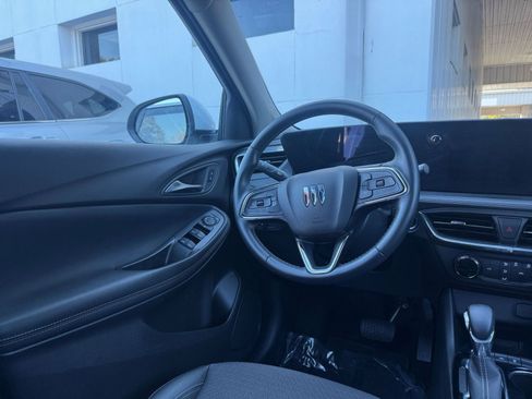 Used 2025 Buick Encore GX Preferred image 32