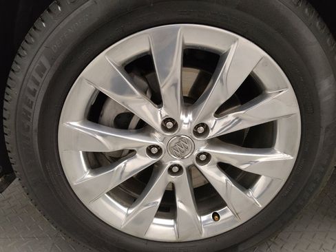 Used 2017 Buick Envision Essence image 31