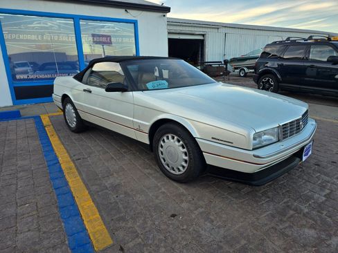 Used 1993 Cadillac Allante image 4