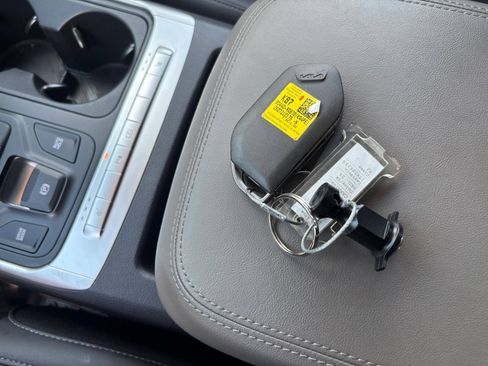 Used 2026 Kia Carnival FWD image 22