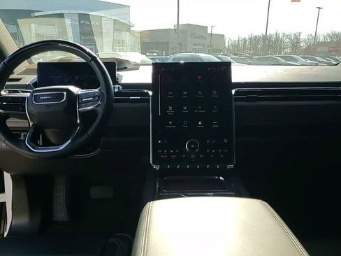 Certified 2025 GMC Sierra EV Denali image 29