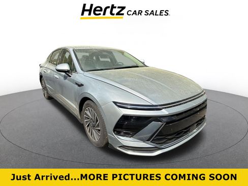 Used 2025 Hyundai Sonata SEL image 1