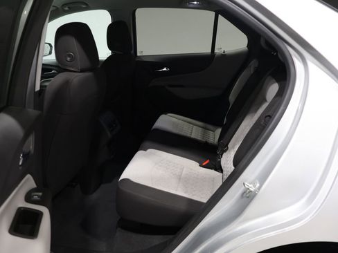 Used 2022 Chevrolet Equinox LT w/ LPO, Floor Liner Package image 18