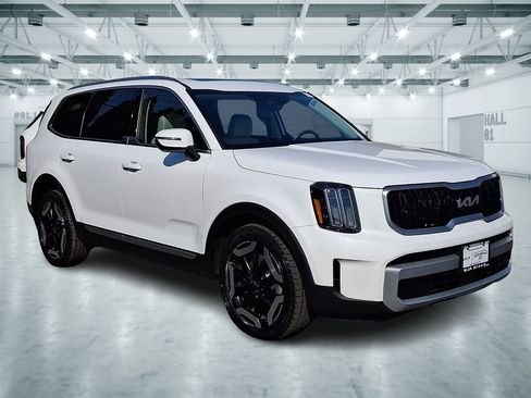 Certified 2023 Kia Telluride EX image 1