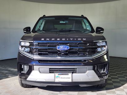 New 2026 Ford Expedition Max Platinum w/ Platinum Ultimate Package