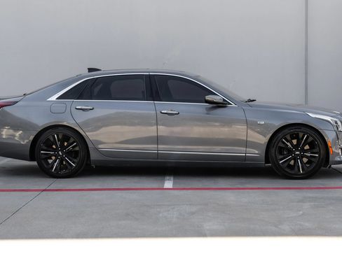 Used 2018 Cadillac CT6 Platinum AWD/4WD image 10
