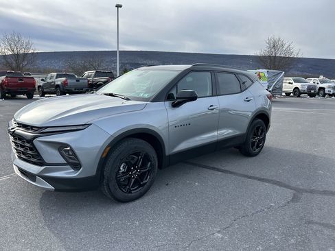 New 2026 Chevrolet Blazer LT w/ Convenience Package image 3