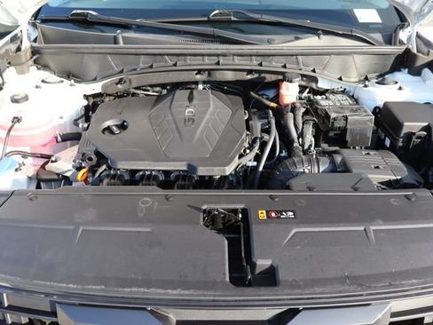 Used 2025 Hyundai Tucson SEL FWD image 19