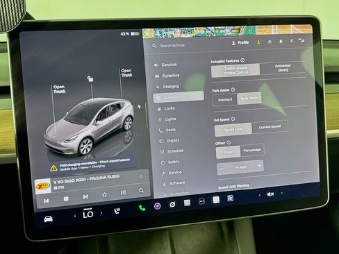 Used 2022 Tesla Model Y Long Range AWD/4WD image 27