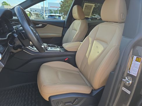 Used 2023 Audi Q8 Premium Plus w/ Premium Plus Package AWD/4WD image 15