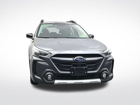 Used 2025 Subaru Outback Limited AWD/4WD image 2