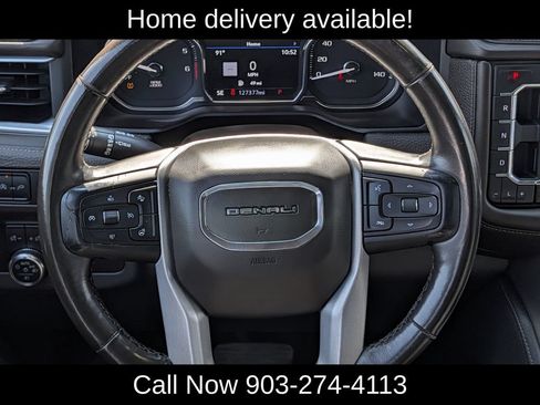 Used 2021 GMC Yukon Denali w/ Denali Premium Package RWD image 17