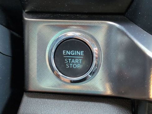 Certified 2024 Ford F250 King Ranch AWD/4WD image 28