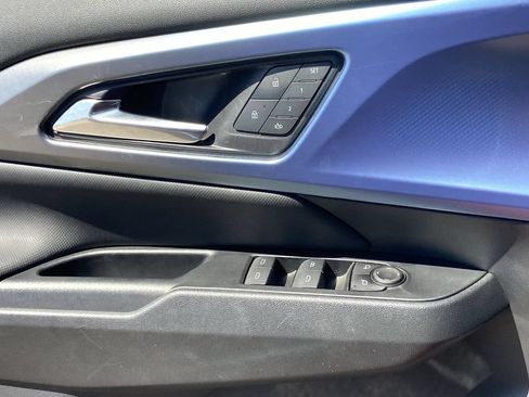 Used 2025 Chevrolet Equinox EV LT w/ Active Safety Package 3 FWD image 18