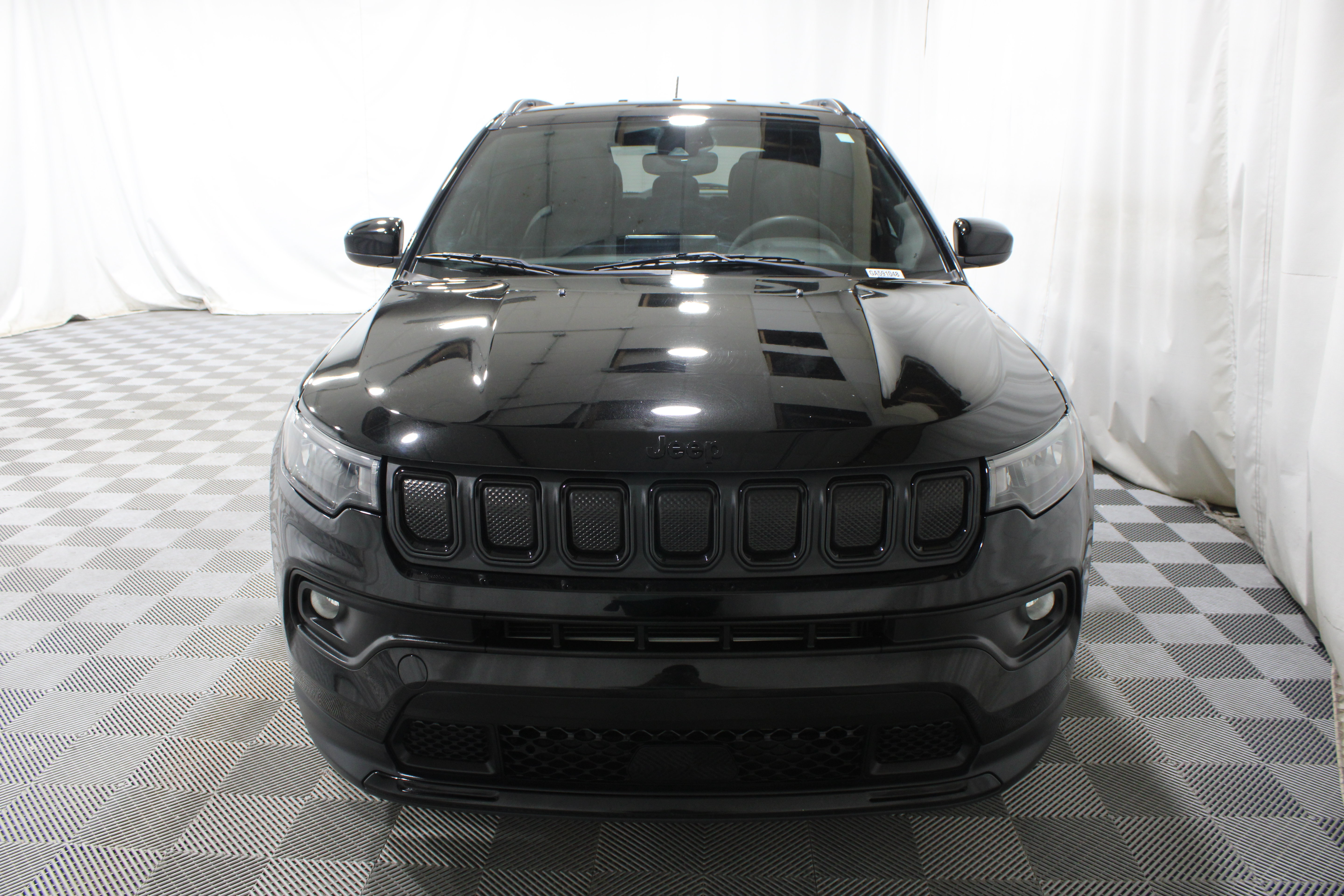 Used 2022 Jeep Compass Latitude FWD image 8