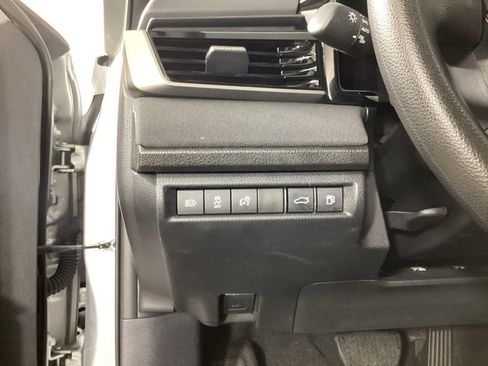 Used 2025 Toyota Camry LE FWD image 12