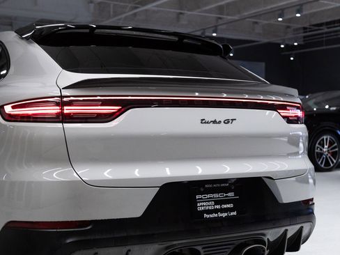 Certified 2022 Porsche Cayenne Turbo GT AWD/4WD image 32