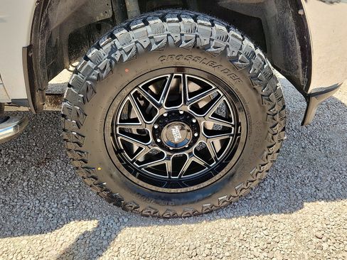 Used 2024 RAM 2500 Big Horn w/ Off Road Package AWD/4WD image 7
