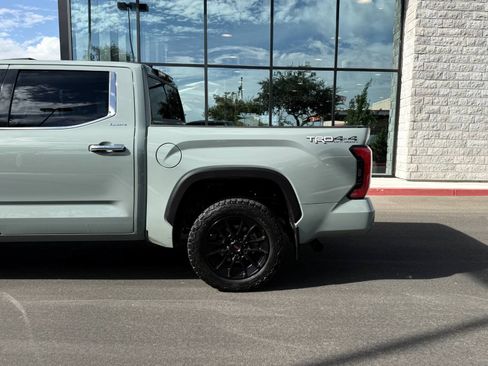 Used 2022 Toyota Tundra Limited w/ TRD Off-Road Package AWD/4WD image 11