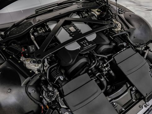 Used 2023 Aston Martin V12 Vantage RWD image 94
