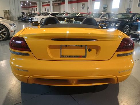 Used 2005 Dodge Viper SRT-10 image 6