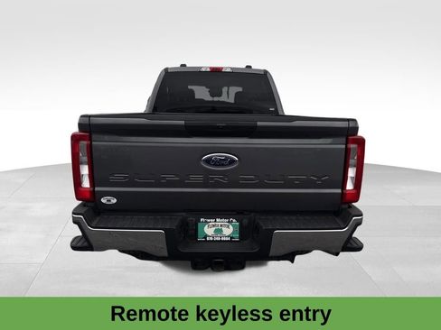 Used 2024 Ford F250 XLT image 7