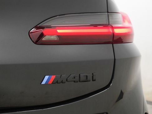 Used 2022 BMW X4 M40i AWD/4WD image 36