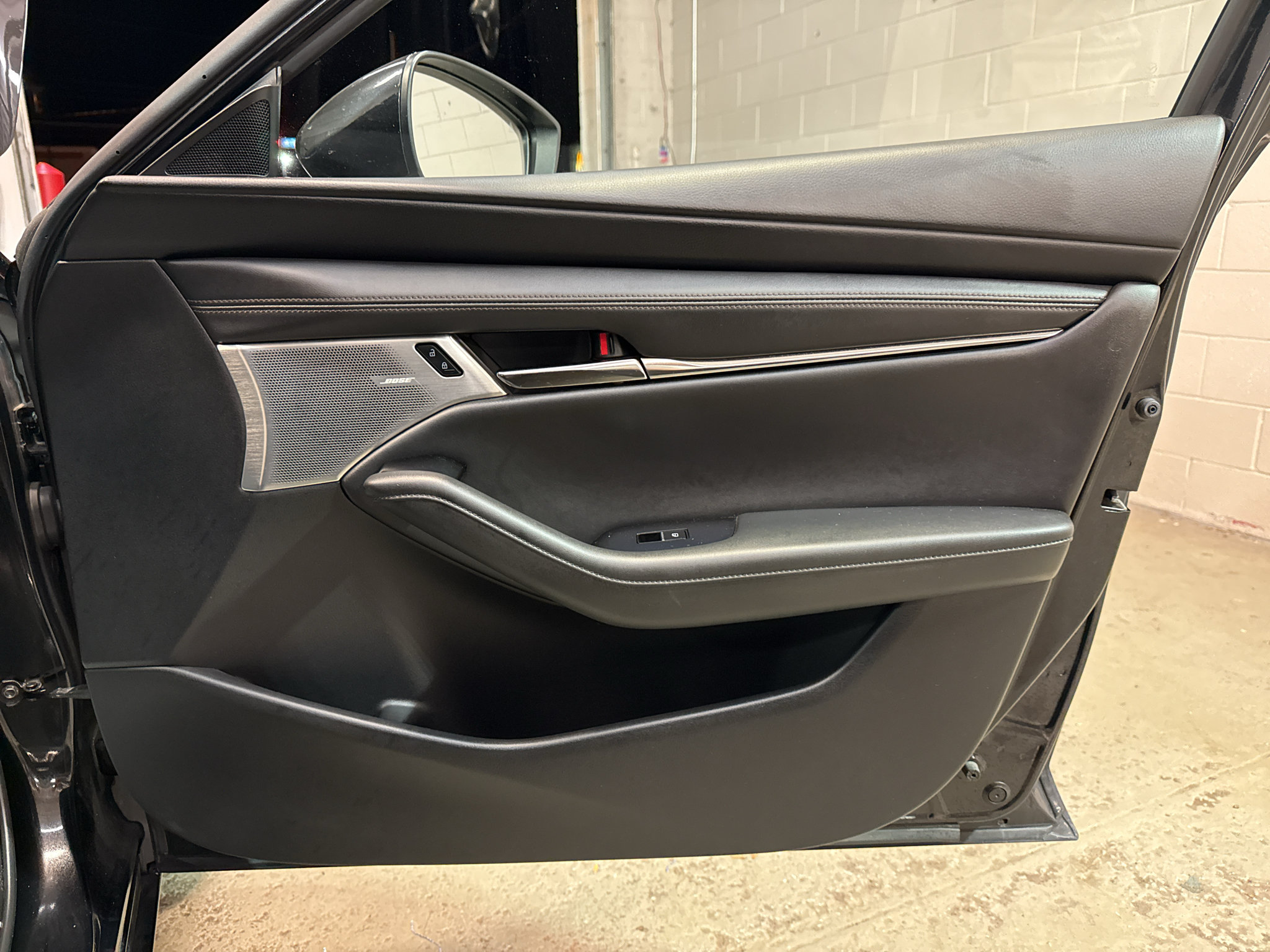 Used 2022 MAZDA MAZDA3 s AWD/4WD image 23