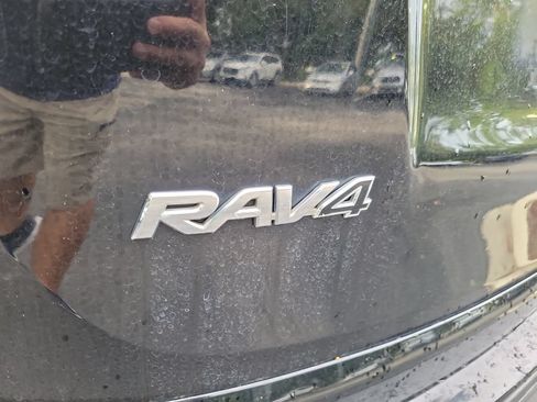 Used 2016 Toyota RAV4 LE AWD/4WD image 15