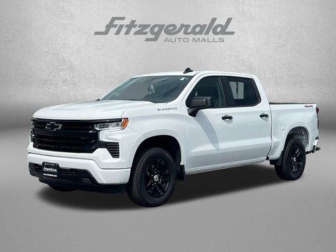 Used 2026 Chevrolet Silverado 1500 RST AWD/4WD image 2