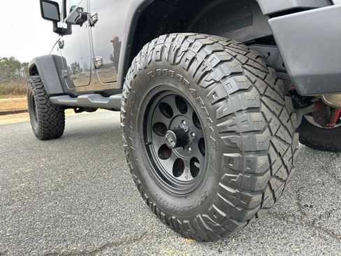 Used 2016 Jeep Wrangler Unlimited Sport AWD/4WD image 13