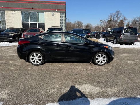 Used 2013 Hyundai Elantra Limited image 18