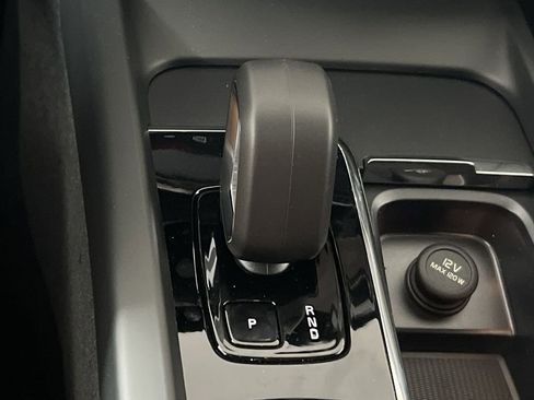 Certified 2025 Volvo XC60 B5 Core w/ Climate Package image 24